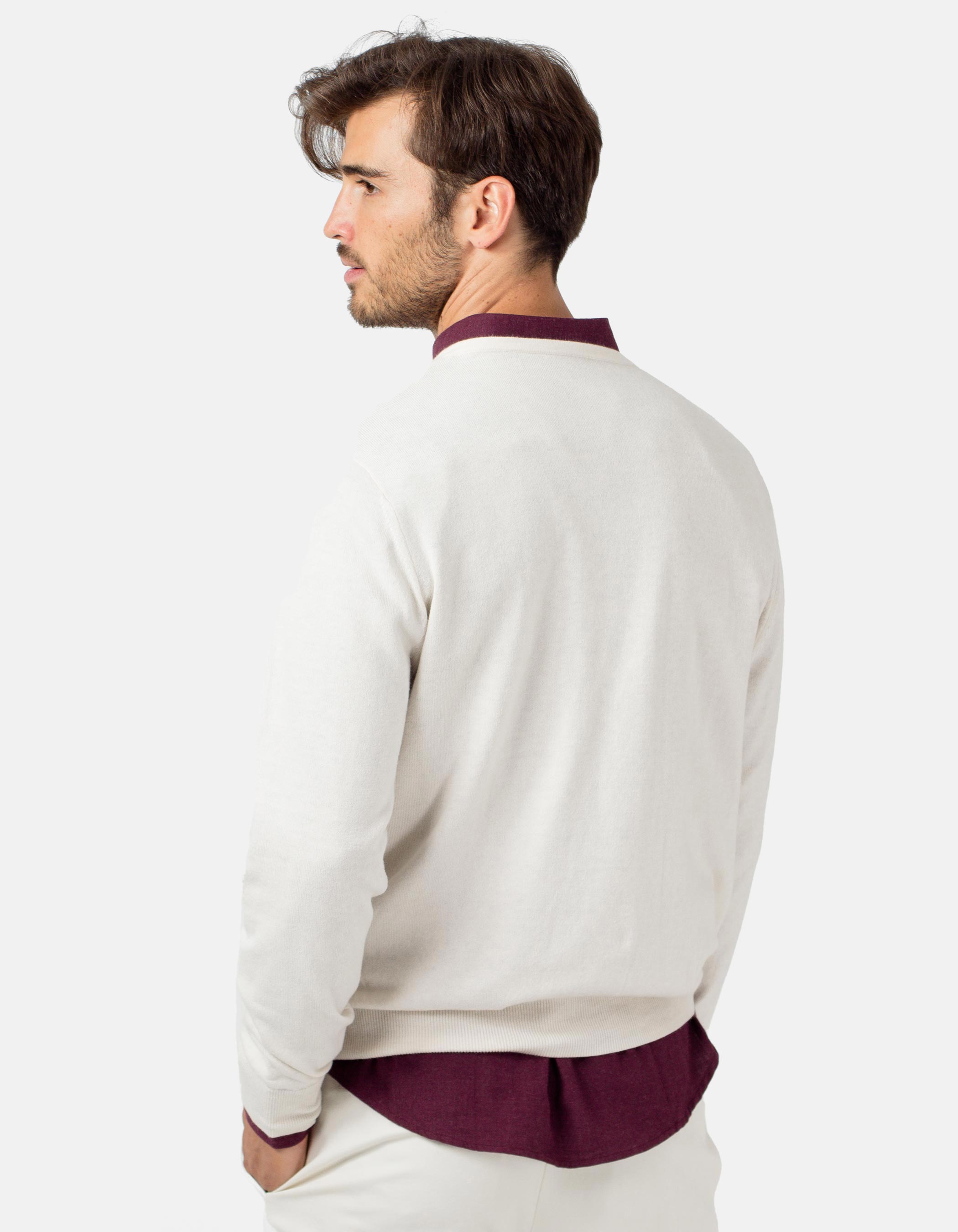 V-neck sweater 1