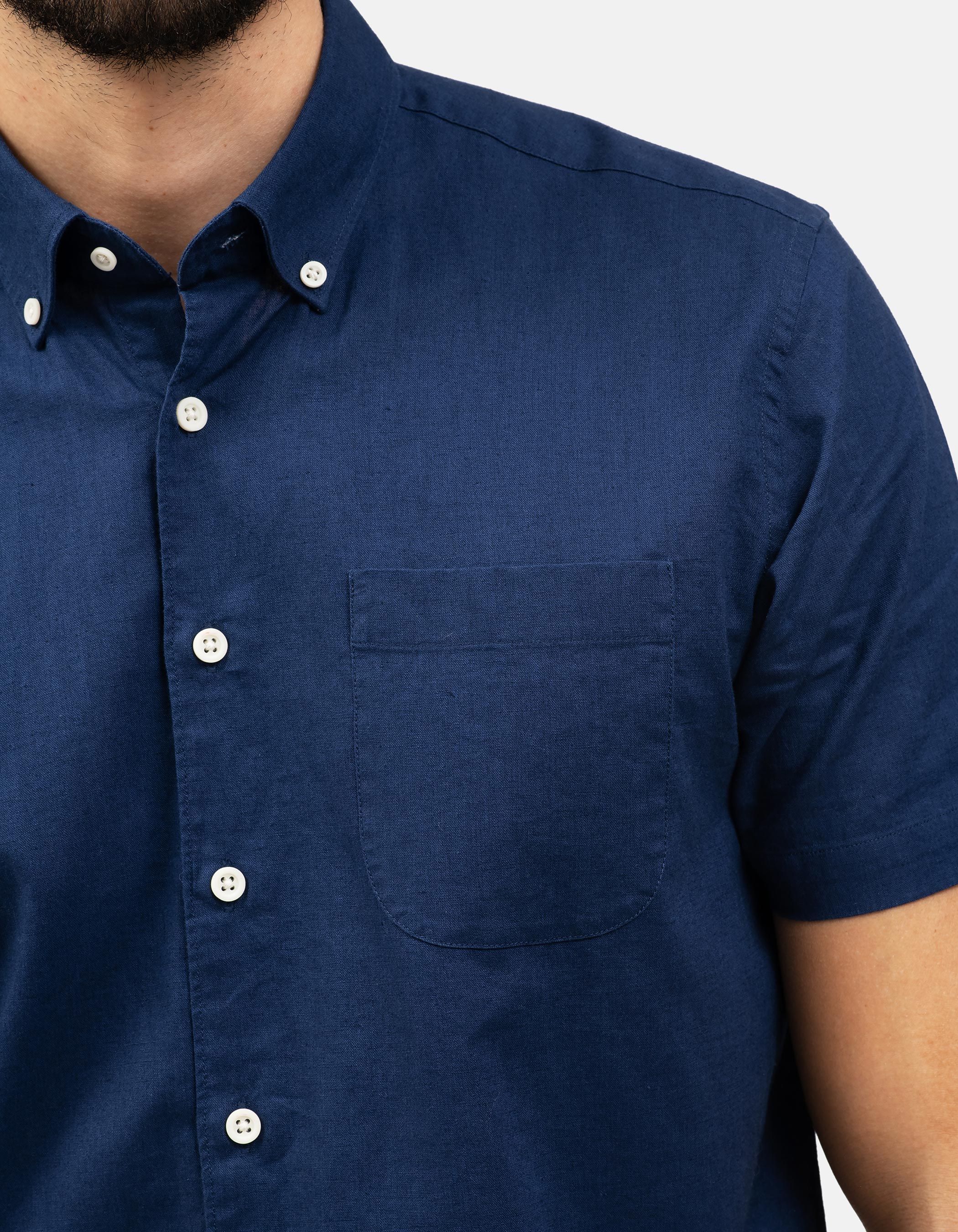 Linen and cotton shirt with short sleeves. 2