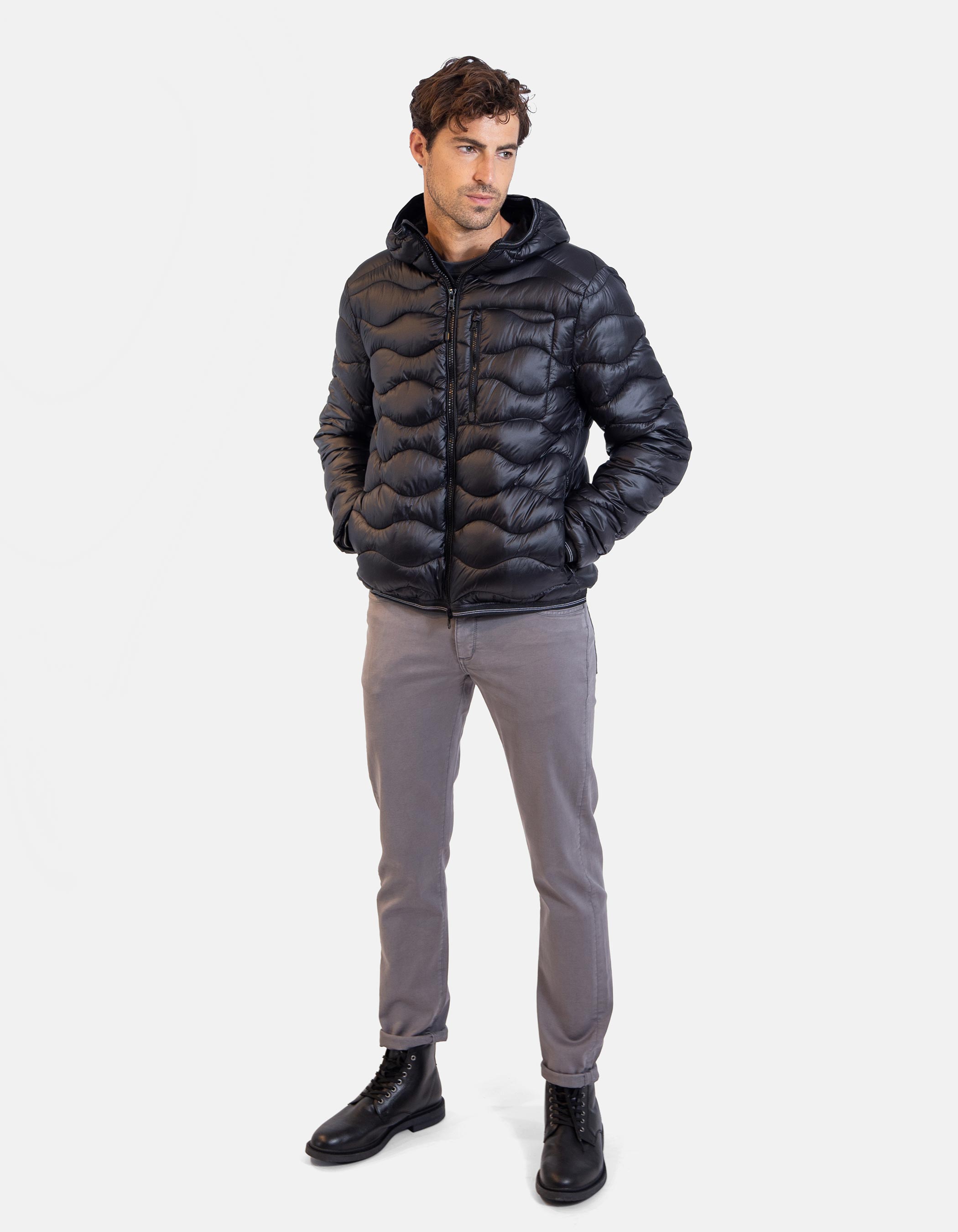 Ultra- light weight quilted jacket 4