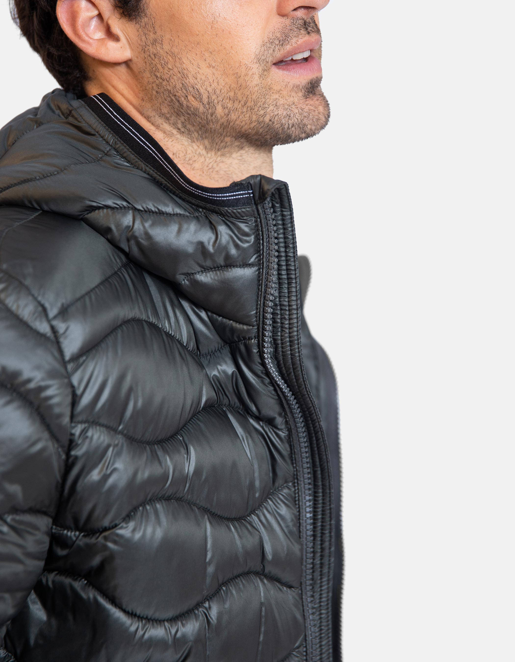Ultra- light weight quilted jacket 3