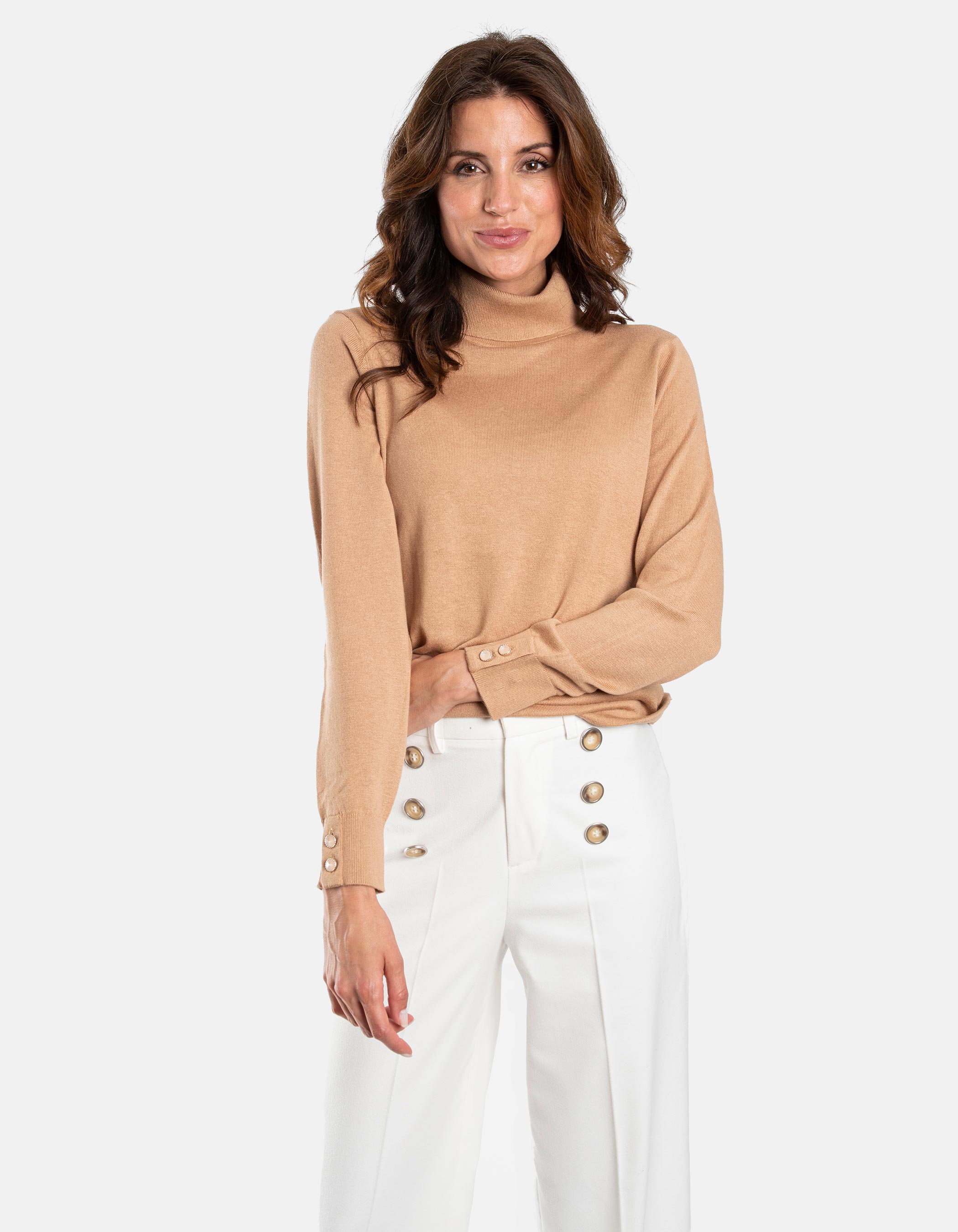 Jersey cuello cisne detalle botones