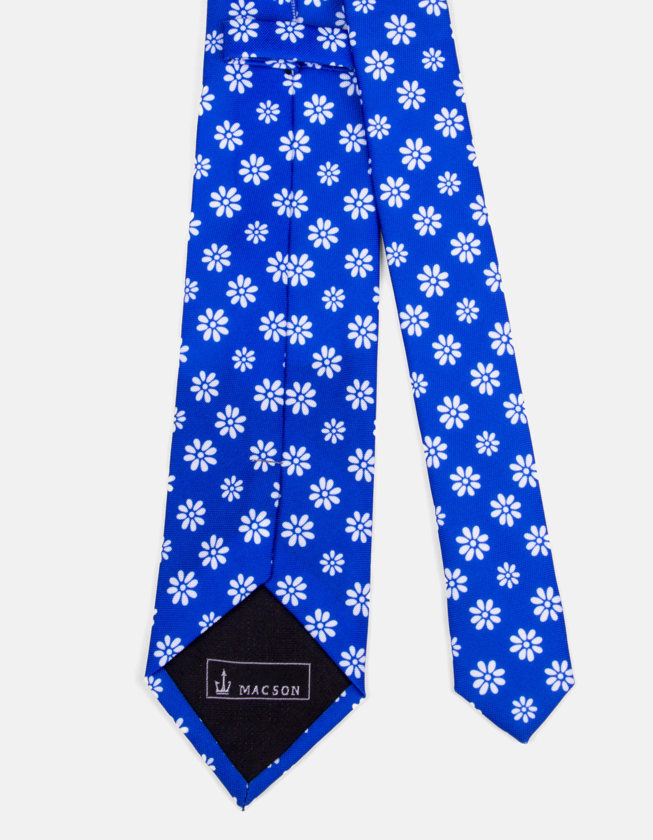 Patterned tie. 1