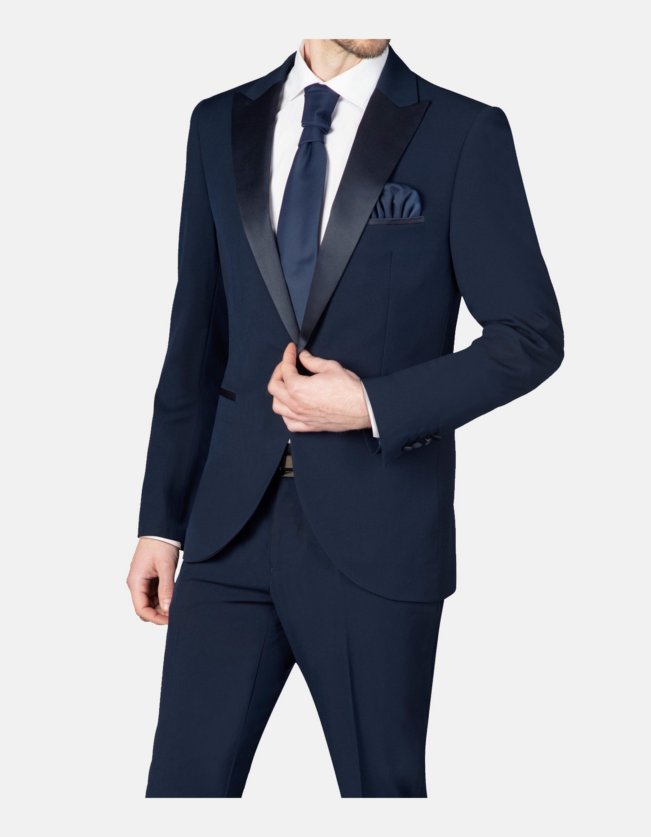 Peak lapel tuxedo suit